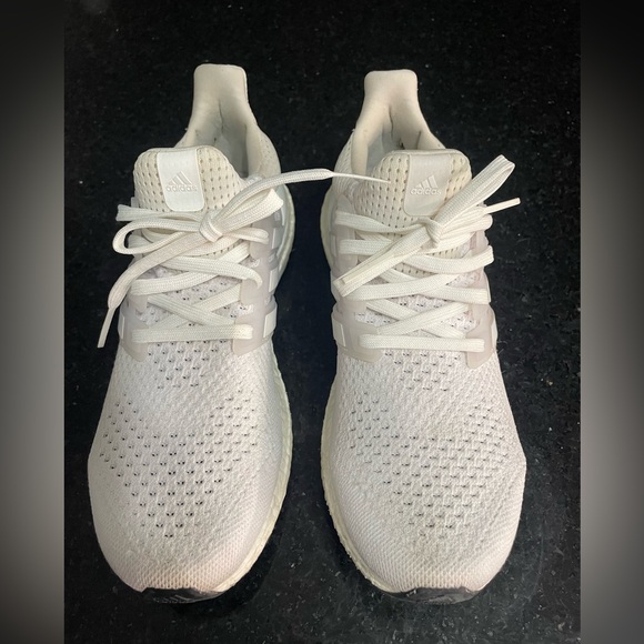 Adidas Women’s Ultraboost 1.0 DNA - Picture 4 of 5